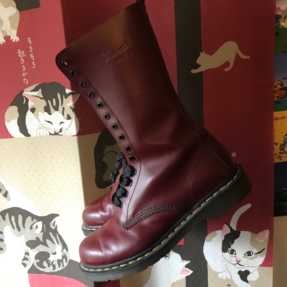 1940s 14eyelet Dr. Martens boots